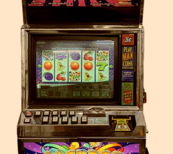 Bikini Queens Party slot machine