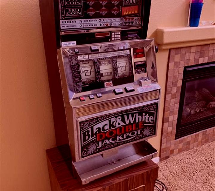 Black Cat Whisper slot game