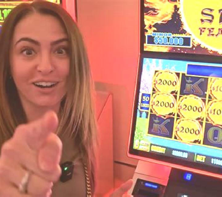 Black Friday (Shady Lady) slot machine
