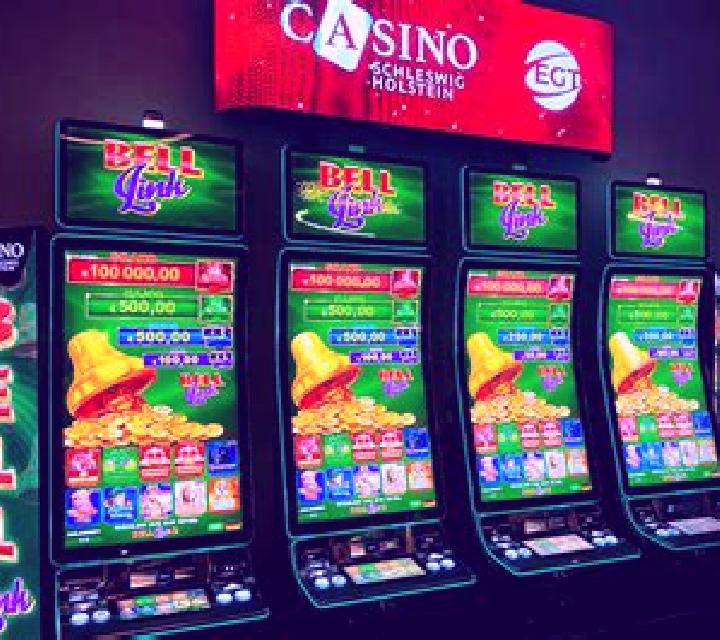 Black Lounge Bell Link slot