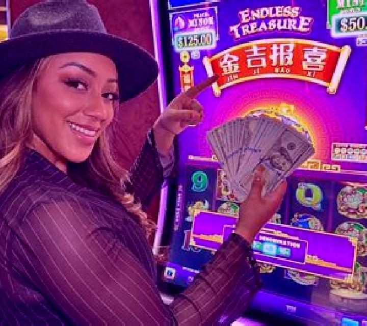 Black Sail Beauties slot machine