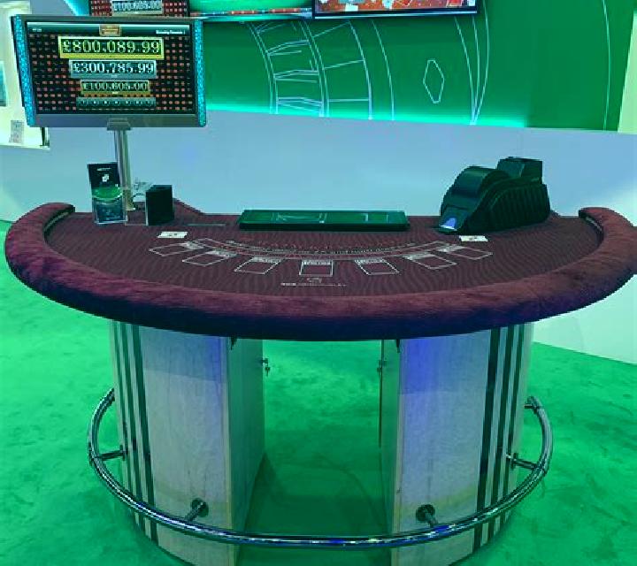 Blackjack Switch (Novomatic) slot game