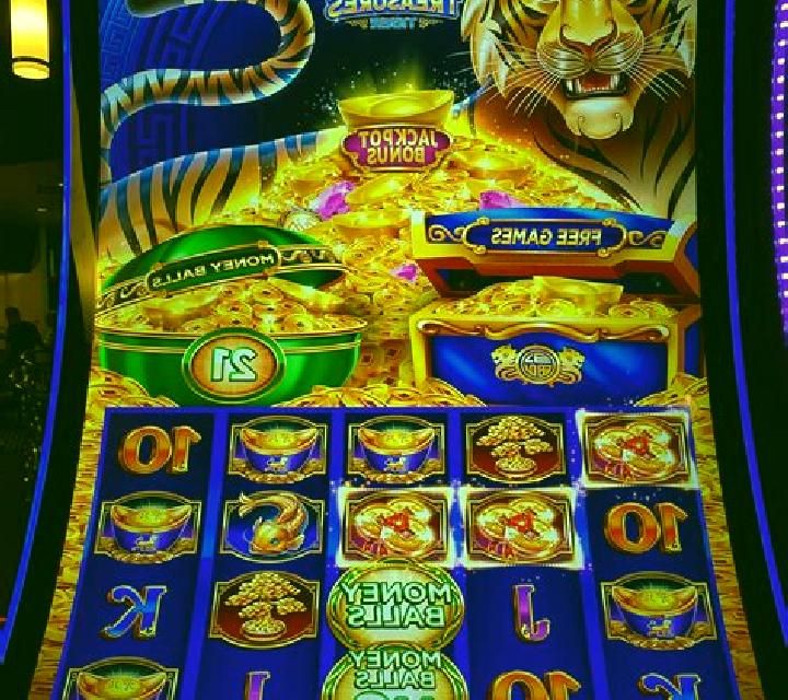 Blazing Tiger slot machine