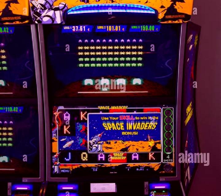 Blue Invaders slot machine