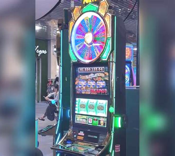 Bollywood Stars (Bombay Live) slot machine