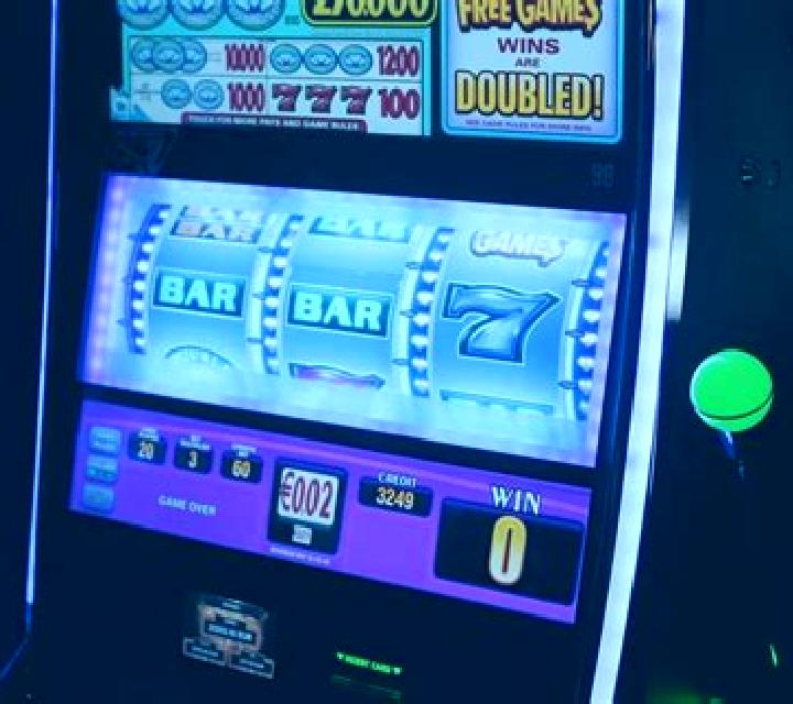 BomBom Bot online slot