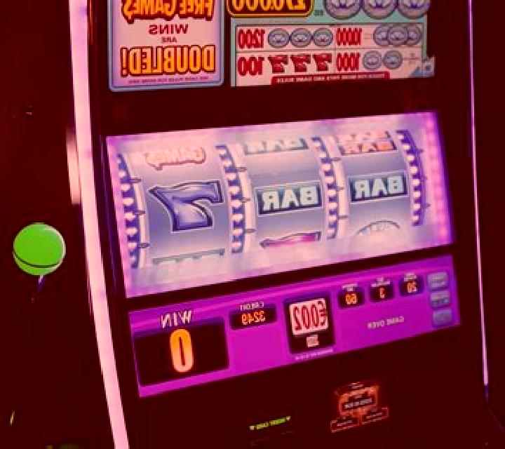 BomBom Bot slot machine