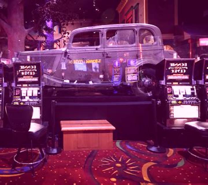 Bonnie s Clyde slot machine