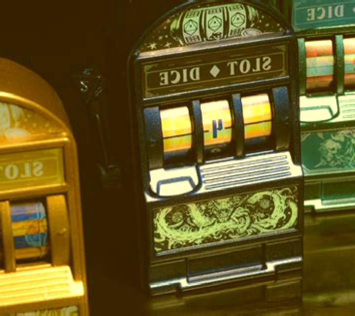 Bonus Epic Crown Dice slot machine