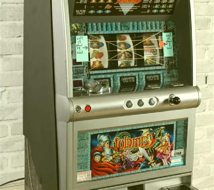 Book of Camelot slot machine