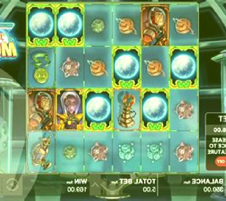 Book of Moon slot machine