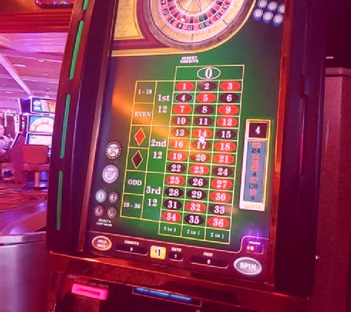 Booster Roulette slot machine