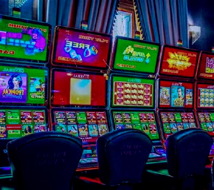 Breakerz slot machine