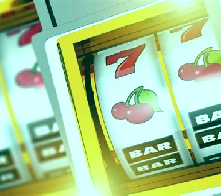 Bridge of Lovers slot machine