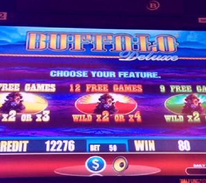 Buffalo Deluxe slot machine