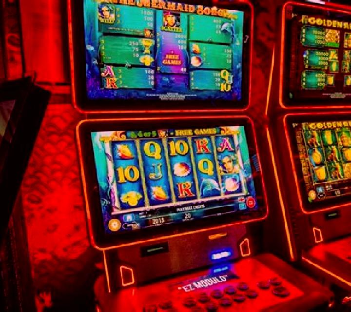 Bullied slot game