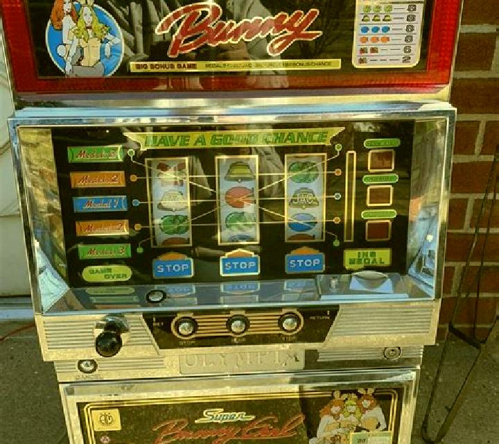 Bunny Boiler slot machine