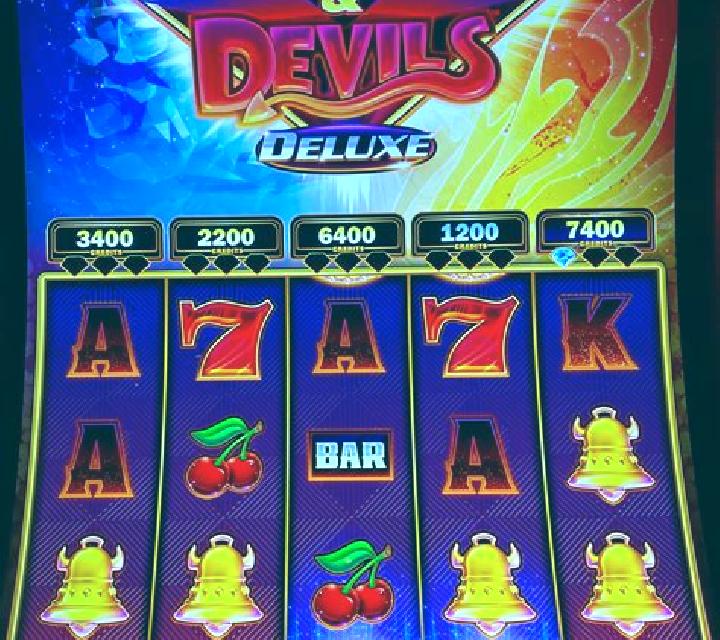 Burning Diamonds slot machine