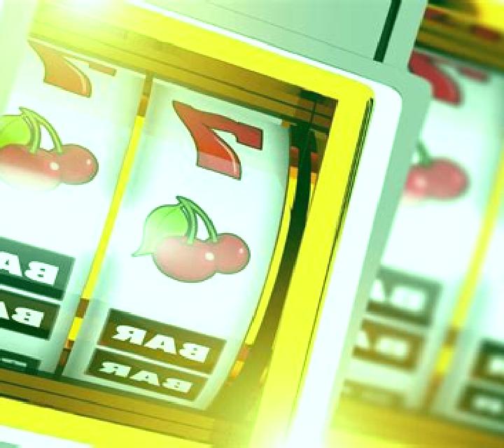Cafe de Paris (GameScale) slot machine