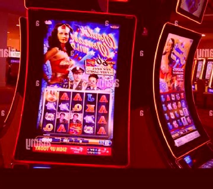 Cam Carter slot machine