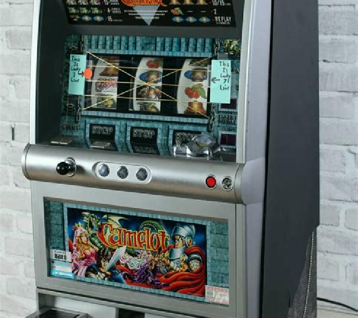 Camelot Cash slot machine