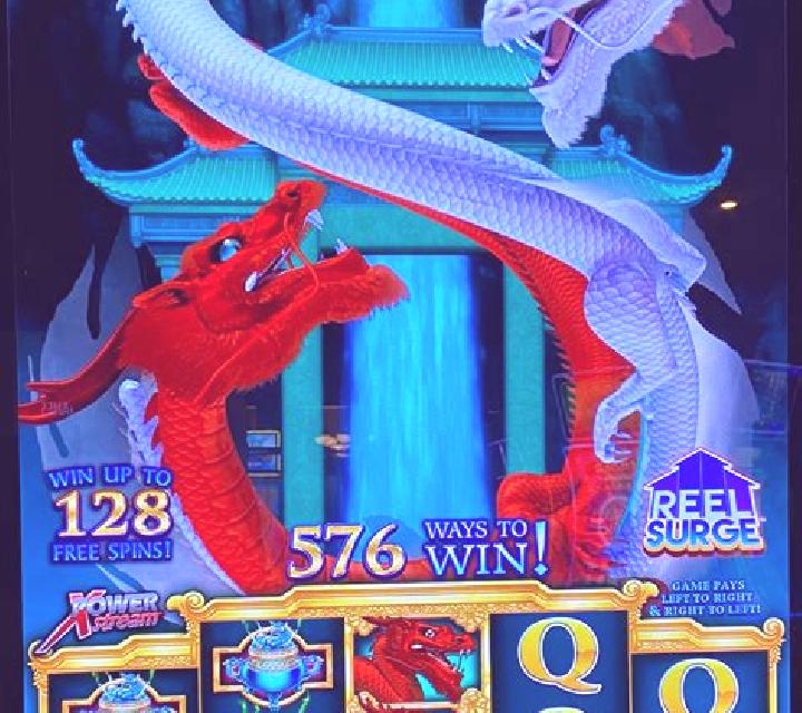 Cardinal Dragons slot machine