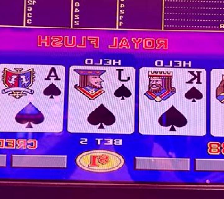 Caribbean Poker Royal Flush Jackpot online slot