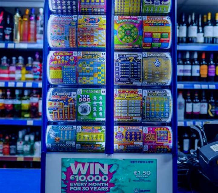 Carnaval Scratchcard slot machine