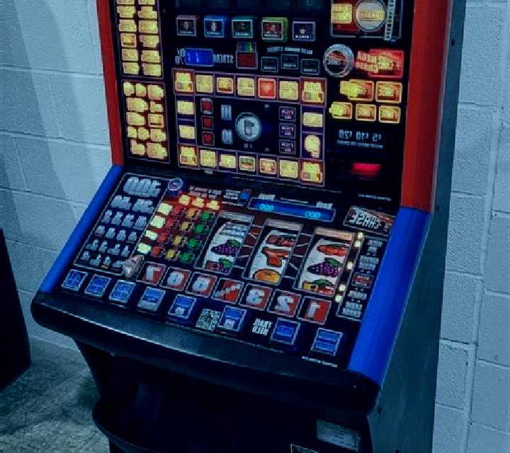Cartel Chase slot machine