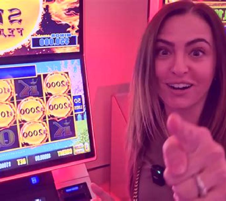 Cash 20 Queen of Luck slot machine