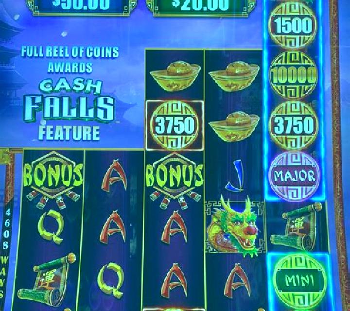 Cash Falls Huo Zhu online slot
