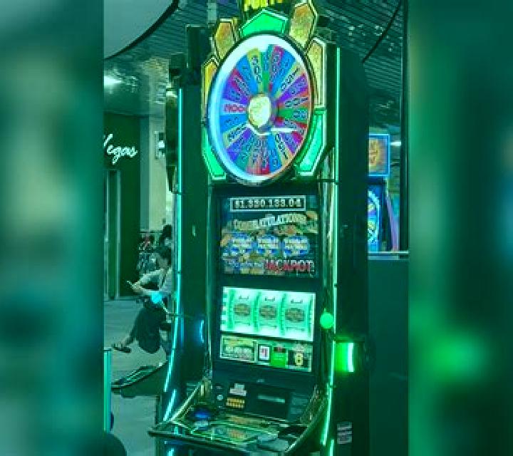 Cash Vegas slot machine