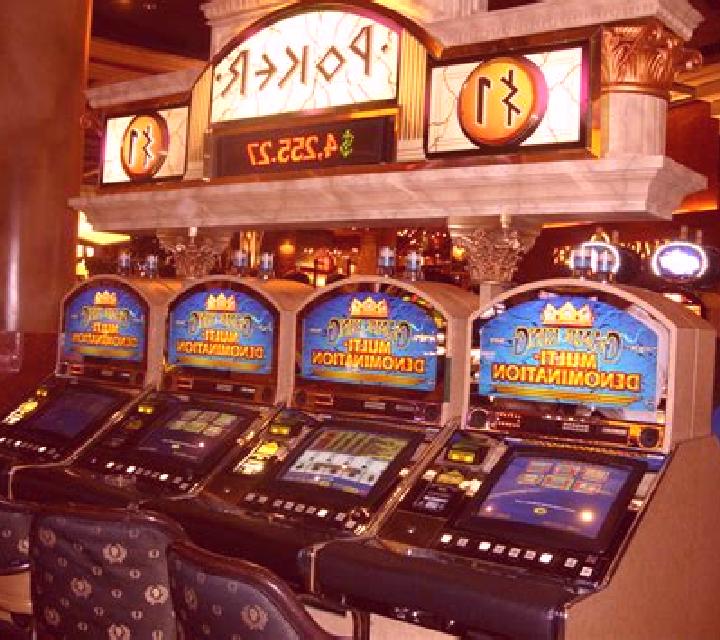Casino Poker slot machine