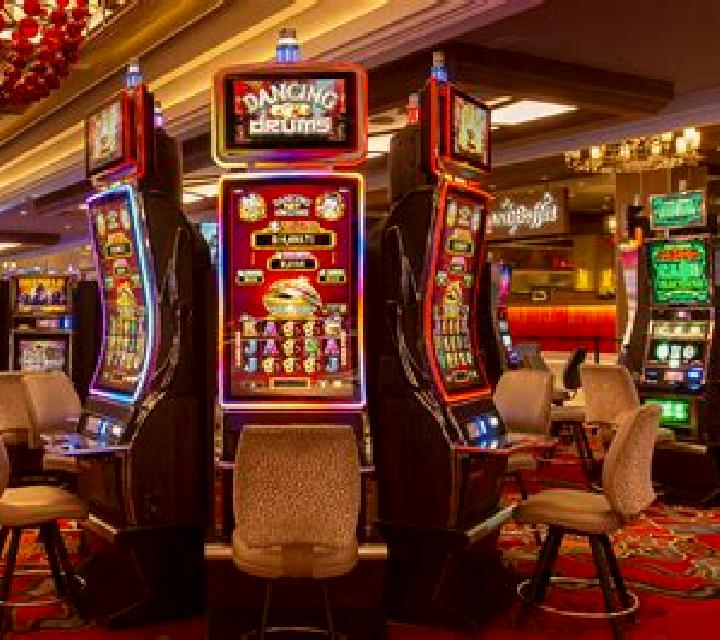Casino Saloon slot machine