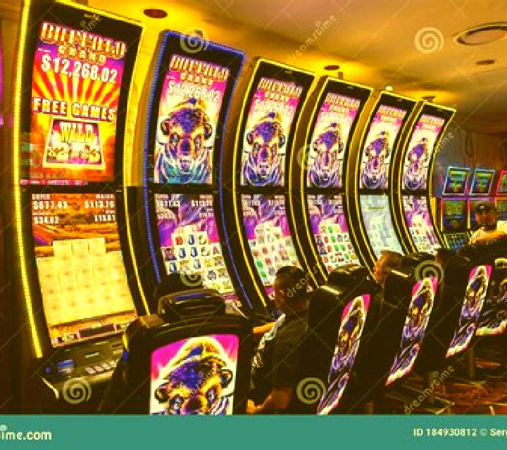 Casino slot machine
