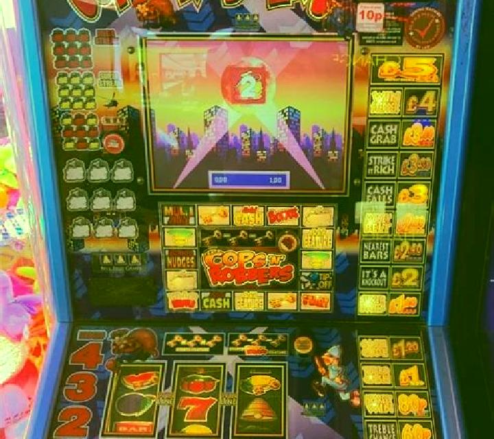 Catch the Robbers Cash Grab slot machine