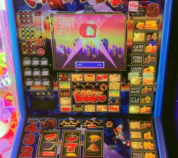 Catch The Robbers slot machine