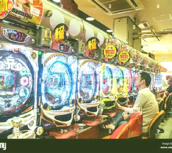 Cats Balls Pachinko slot machine