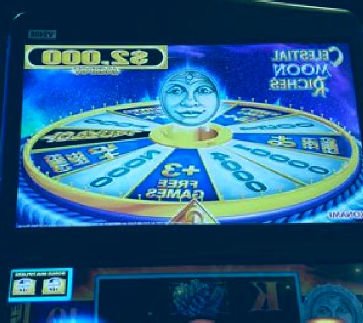 Celestial Moon Riches slot machine