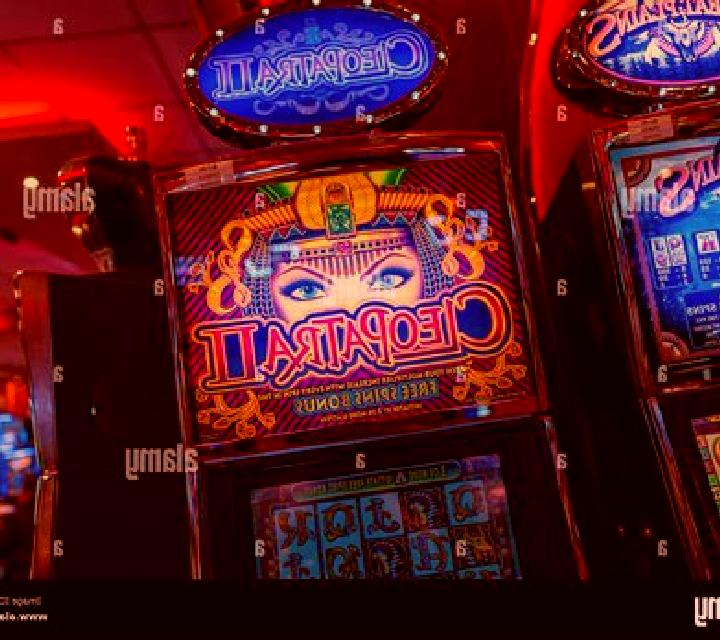 Champion II slot machine