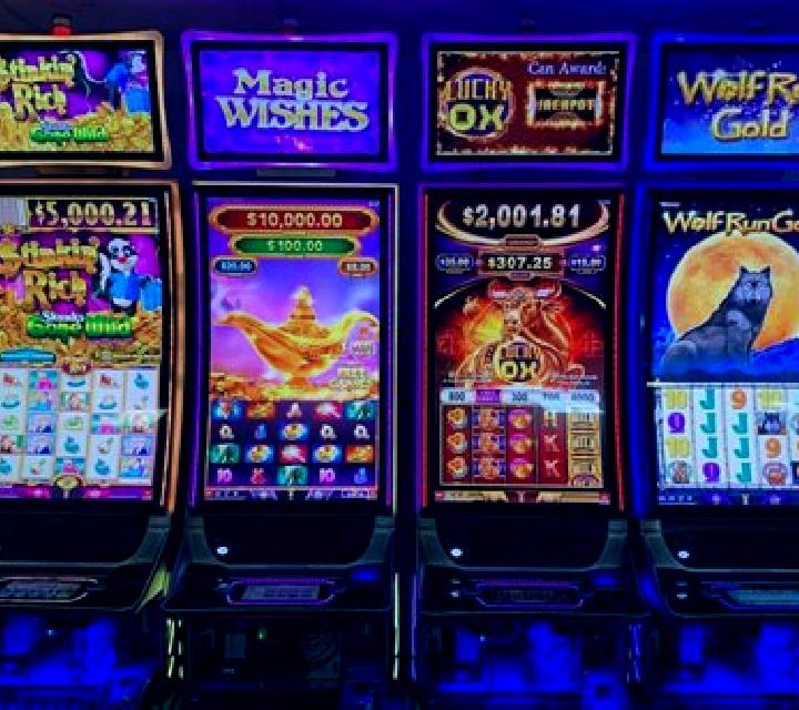 Cheeky Charlie 2 slot machine