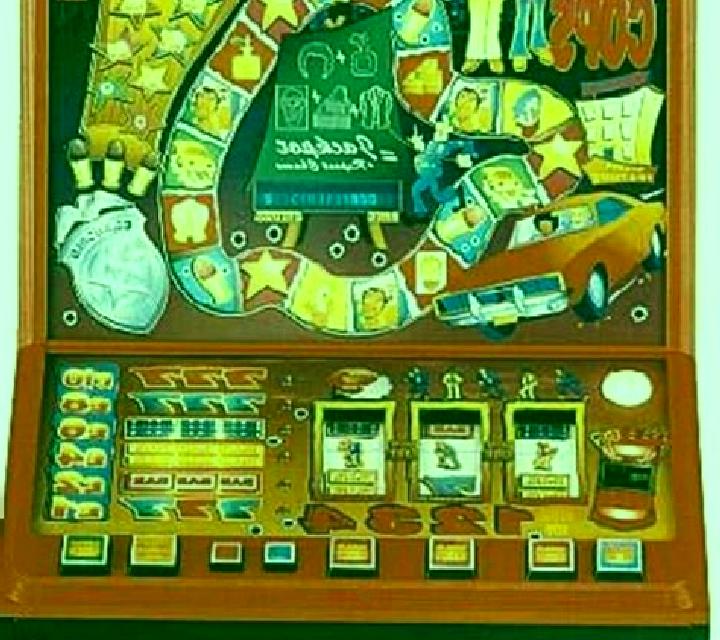 Cheeky Cops slot machine