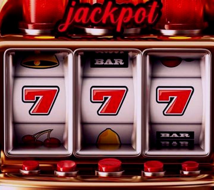 Cherry Red Retro Roller slot machine