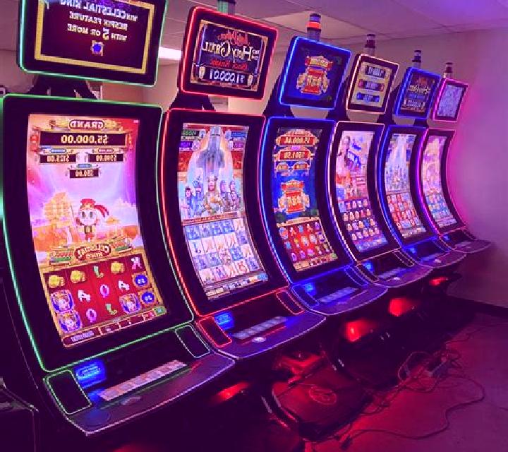 Chicago (Tom Horn Gaming) slot machine
