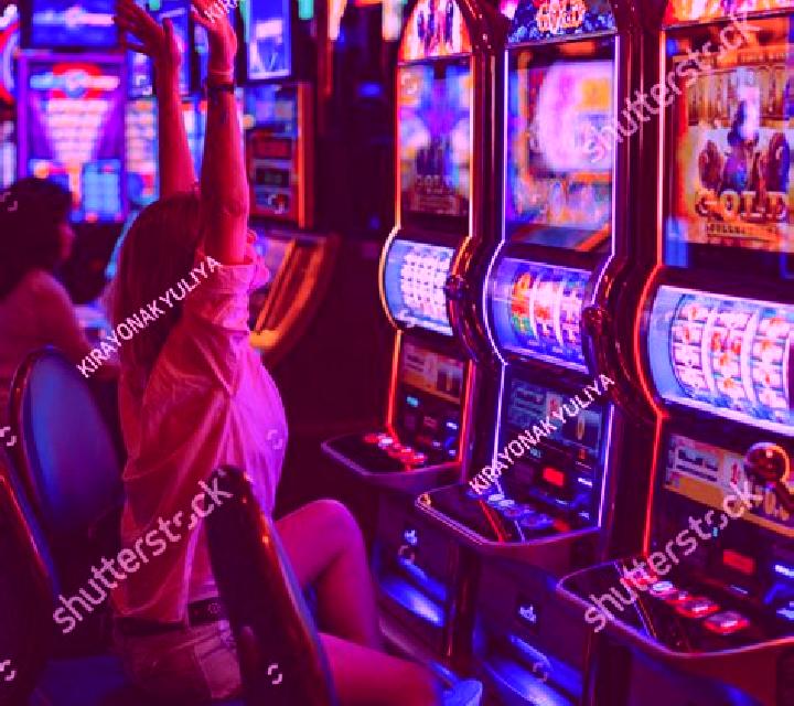Chivalrous Girl slot machine