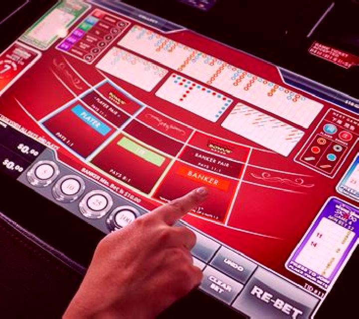 Chroma Key Baccarat slot machine