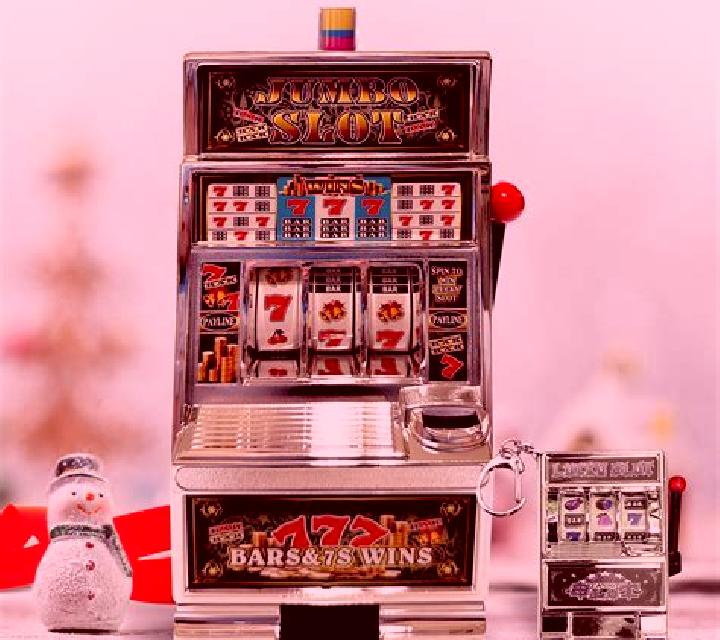 Circle slot machine
