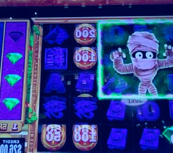 Climb Time Mummy Cash Uncovered online slot