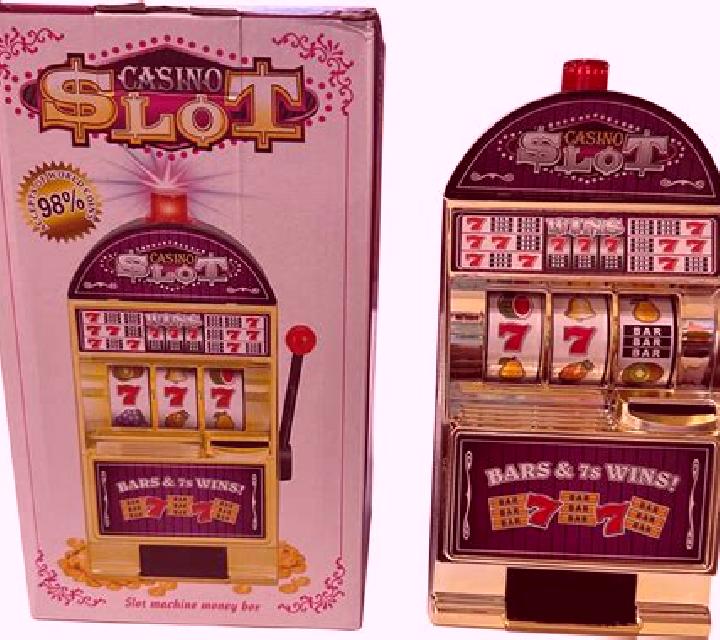 Clover Box slot machine