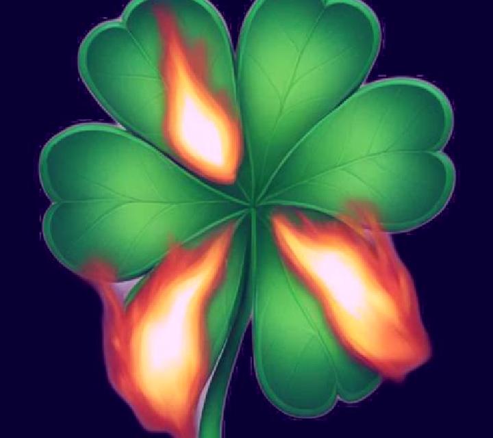 Clover on Fire slot